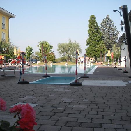 Hotel Mirabello Sirmione Exterior foto