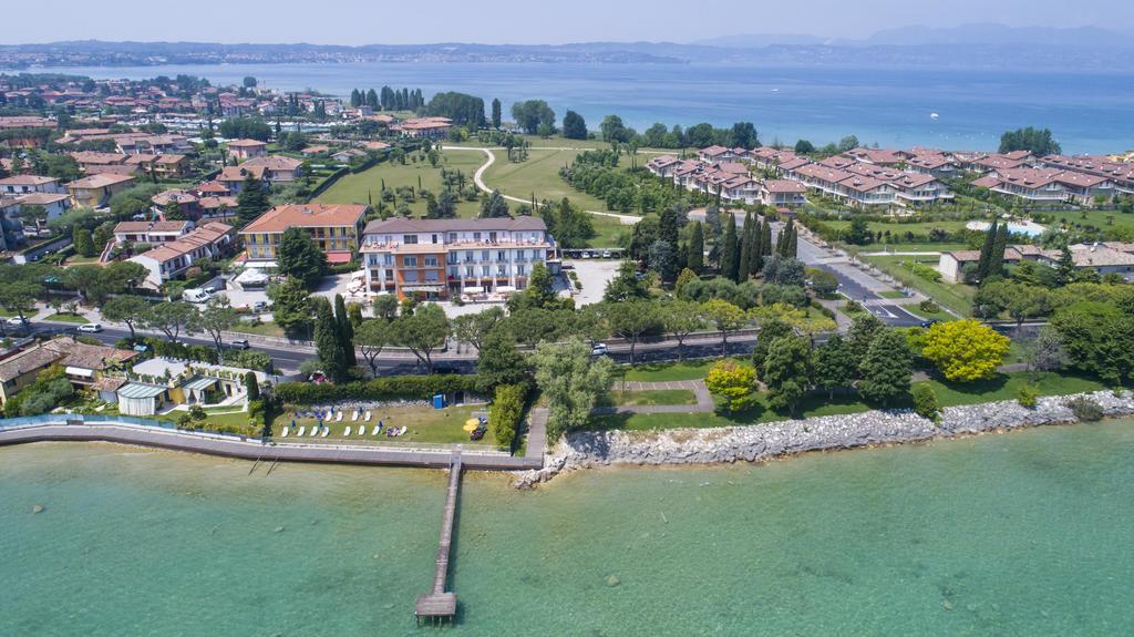 Hotel Mirabello Sirmione Exterior foto