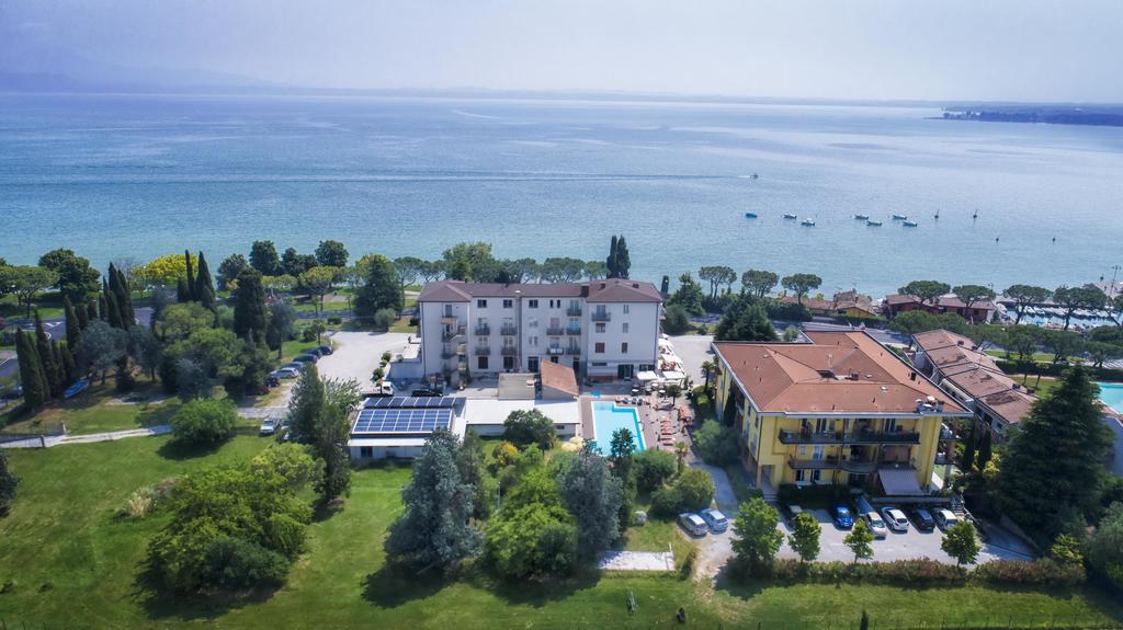 Hotel Mirabello Sirmione Exterior foto